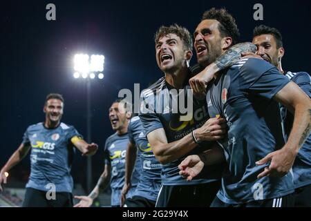 Torino, Italia, 9 giugno 2021. Andrea Arrighini di US Alessandria festeggia con i compagni di squadra dopo aver segnato per livellare la partita a 1-1 durante la partita della Serie C allo Stadio Giuseppe Moccagatta - Alessandria, Torino. L'immagine di credito dovrebbe essere: Jonathan Moscop / Sportimage Foto Stock