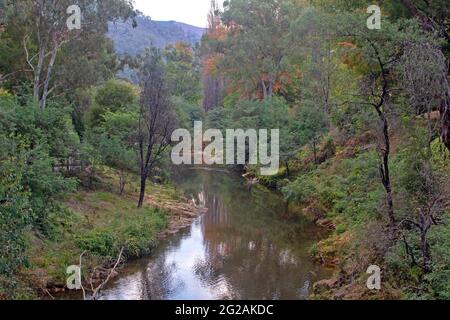 Forni fiume in luminoso Foto Stock