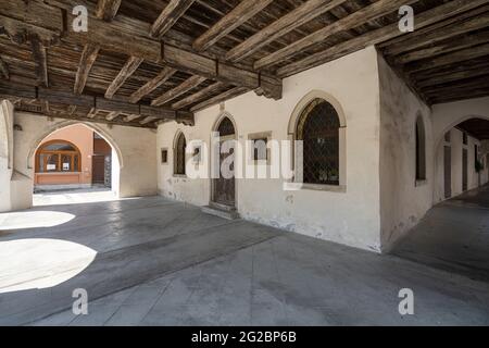 Spilimbergo, Italia. 3 giugno 2021. Vista dell'antica casa medievale nel centro della città Foto Stock