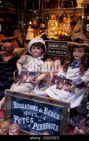 FRANCIA. PARIGI (75) 1E ARR. PASSAGGIO VERO-DODAT. NEGOZIO DI BAMBOLE CAPIA Foto Stock