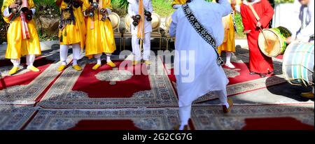 La musica di Gnawa è un mix di musica e danza africana, araba e berbera. È di origine marocchina. La sua origine era a Essaouira. È inoltre prevalente in Foto Stock