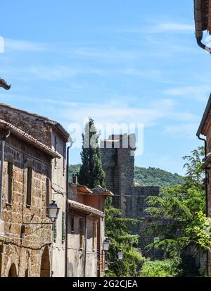 La Rocca Aldobrandesca di Sovana Foto Stock