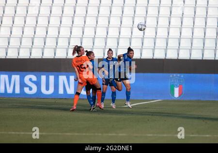 Ferrara, Italia. 10 giugno 2021. In occasione della partita di calcio femminile 2021 tra Italia e Paesi Bassi il 10 giugno 2021 allo Stadio Paolo Mazza di Ferrara - Foto Nderim Kaceli/DPPI Credit: DPPI Media/Alamy Live News Foto Stock