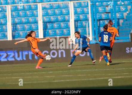 Ferrara, Italia. 10 Giugno 2021. Joelle Smits durante la partita di calcio femminile 2021 tra Italia e Paesi Bassi il 10 giugno 2021 allo Stadio Paolo Mazza di Ferrara - Foto Nderim Kaceli/DPPI Credit: DPPI Media/Alamy Live News Foto Stock
