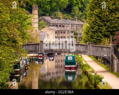 Rochdale Canal, Hebden Bridge, West Yorkshire, Regno Unito Foto Stock