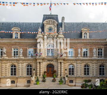 Il municipio (Hôtel de Ville) di Amiens, Piccardia, Francia Foto Stock