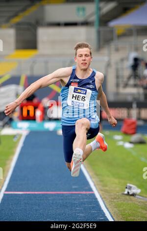 Vincitore, campione tedesco, triplice jumper Max HESS (LAC Erdgas Chemnitz) in azione; 1° posto; triplice jump maschile, finale, il 5 giugno, 2021 Campionato tedesco di atletica 2021, dal 4 giugno. - 06.06.2021 a Braunschweig/Germania. Â Foto Stock