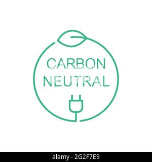 Simbolo, icona, simbolo o logo neutro di carbonio. Foglia verde e spina elettrica in cerchio. Concetto di energia pulita. Potenza a emissioni zero. Energia ecologica rinnovabile Illustrazione Vettoriale