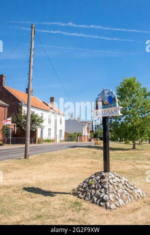 Segno della città sul villaggio verde, Martham, Norfolk, UK, --- UN fine settimana a Brooklyn House, Martham Foto Stock