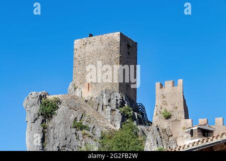 Castello la Iruela, antica enclave di origine difensiva situata nel comune spagnolo la Iruela, a due chilometri da Cazorla a Jaen. Foto Stock