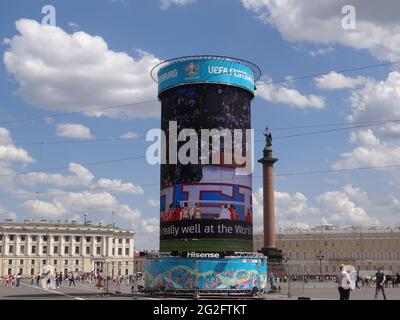 Le zone fan sono state allestite per il Campionato di calcio UEFA Euro 2020 a San Pietroburgo, Russia Foto Stock