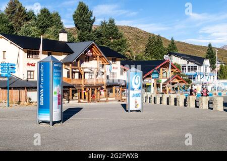 CERRO CATEDRAL, ARGENTINA - 17 MARZO 2015: Vista della più grande stazione sciistica in Argentina chiamato Cerro Catedral. Foto Stock