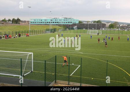 Queen Margaret Academy, Ayr, Ayrshire, Scozia, Regno Unito. Nuove superfici per tutte le condizioni atmosferiche utilizzate per il calcio Foto Stock