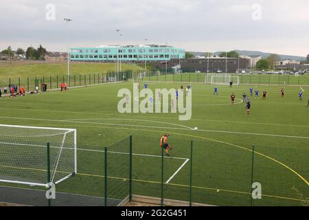 Queen Margaret Academy, Ayr, Ayrshire, Scozia, Regno Unito. Nuove superfici per tutte le condizioni atmosferiche utilizzate per il calcio Foto Stock