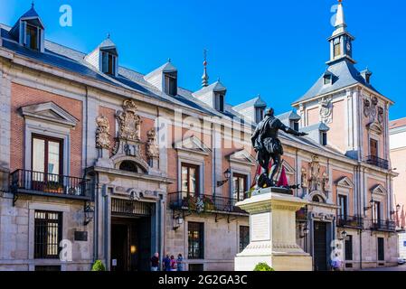 Il vecchio municipio, la Casa de la Villa de Madrid. La Casa de la Villa è un edificio situato a Madrid, in Spagna. Serviva come municipio dal 17 ° t Foto Stock