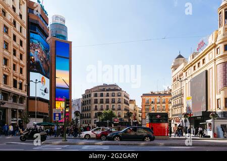 La piazza Callao, Plaza del Callao, si trova nel centro della capitale spagnola di Madrid. Situato in un'area molto commerciale della citta', Foto Stock