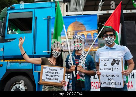 Roma, Italia 05/06/2021: Manifestazione di solidarietà con il popolo palestinese. Piazza San Giovanni. © Andrea Sabbadini Foto Stock