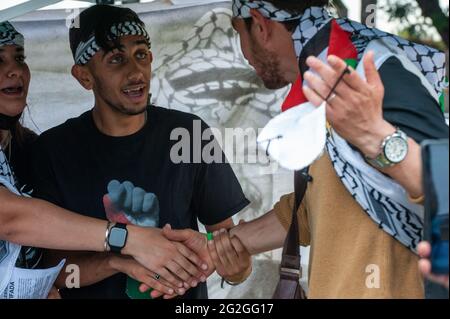 Roma, Italia 05/06/2021: Manifestazione di solidarietà con il popolo palestinese. Piazza San Giovanni. © Andrea Sabbadini Foto Stock