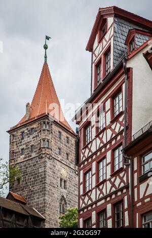 Tipica casa tedesca di fortezza a Norimberga, in Germania Foto Stock