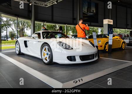 Wroclaw, Polonia - Luglio 18 2020: Mostra di modelli Porsche classici al Porsche Centrum Wrocław Foto Stock