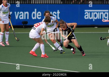 AMSTELVEEN, PAESI BASSI - GIUGNO 11: Lisa Altenburg di Germania durante la partita dei Campionati europei di Hockey tra Duitsland e Spanje al Wagener Stadion il 11 giugno 2021 ad Amstelveen, Paesi Bassi (Foto di Gerrit van Keulen/Orange Pictures) Foto Stock