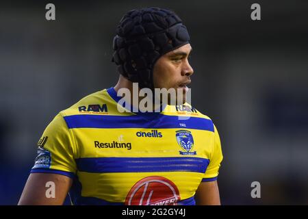 Warrington, Regno Unito. 11 Giugno 2021. Sitaleki Akauola (20) di Warrington Wolves durante la partita a Warrington, Regno Unito, il 11/06/2021. (Foto di Richard Long/News Images/Sipa USA) Credit: Sipa USA/Alamy Live News Foto Stock