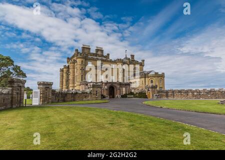 Scozia. Castello di Culzean dal cortile principale Foto Stock