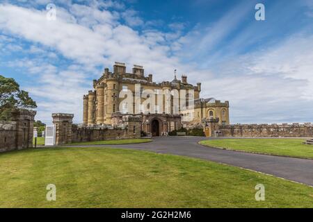 Scozia. Castello di Culzean dal cortile principale Foto Stock