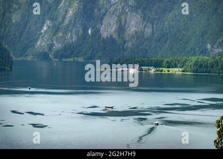 Königsee con San Bartholomä, Berchtesgadener Land, alta Baviera, Baviera, Germania Foto Stock