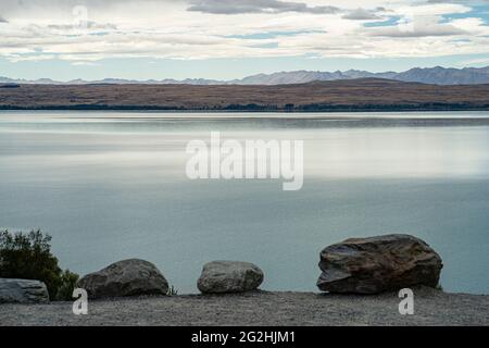 Lago Pukaki sull'Isola del Sud, vicino al Parco Nazionale di Mount Cook, Nuova Zelanda Foto Stock