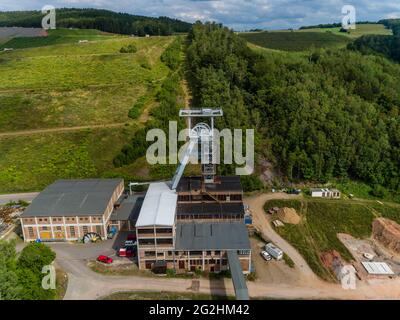 Estrazione mineraria paesaggio minerale di uranio nelle montagne ore Foto Stock