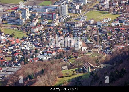 Vista sul Castello di Werdenberg da Buchserberg Foto Stock