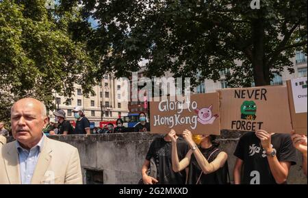 Londra UK 12 giugno 2021 Sir Iain Duncan Smith MP intervenendo all'Hong Kong Liberty Now, Democracy for Hong Kong (D4HK)、l'anno 2021 segna il 2° anniversario della rivoluzione di Hong Kong del 2019, Il 180esimo anniversario della moderna Hong Kong e l'80° anniversario della Battaglia di Hong Kong. Paul Quezada-Neiman/Alamy Live News Foto Stock