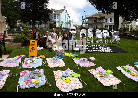 Falmouth Cornovaglia, estinzione i manifestanti della ribellione da tutto il paese marciano per le strade di Falmouth per il G 7 summit St Ives Cornovaglia Credit: kathleen White/Alamy Live News Foto Stock