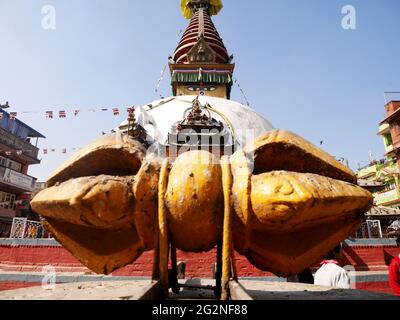 Kaathe Swayambhu Shree GhA Chaitya replica in miniatura di Swayambhunath al luogo popolare luogo tibetano pellegrinaggio sito per la gente napali viaggio visita RESPECT Foto Stock