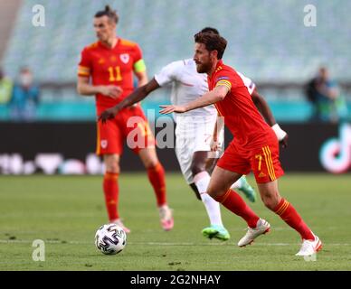 Joe Allen del Galles controlla la palla durante il Campionato UEFA Euro 2020 Gruppo A partita tra Galles e Svizzera allo Stadio Olimpico di Baku il 12 giugno 2021 a Baku, Azerbaigian (Foto di MB Media) Foto Stock