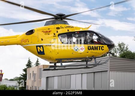 ÖAMTC-Flugrettung Christophorus 2 - il secondo elicottero medico di emergenza in Austria, operante dal campo di aviazione di Gneixendorf, bassa Austria Foto Stock