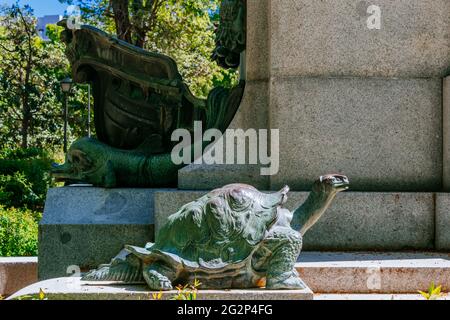 Dettaglio, la tartaruga. La fontana di Cuba fu costruita nel primo terzo del XX secolo come monumento commemorativo della Repubblica di Cuba. La B Foto Stock