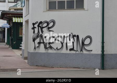 Vienna, Austria. Graffiti su un muro, Palestina libera Foto Stock