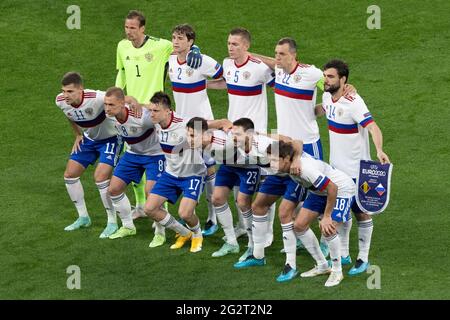 SAN PIETROBURGO, RUSSIA - 12 GIUGNO: La squadra russa posa per una foto di squadra prima della partita del Campionato UEFA Euro 2020 Gruppo B tra Belgio e Russia il 12 giugno 2021 a San Pietroburgo, Russia. (Foto di MB Media) Foto Stock