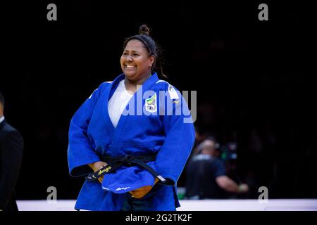 Budapest, Ungheria. 12 giugno 2021. Brasile Beatriz Souza in blu donne 78 kg bronzo finale 2021 Campionato Mondiale Judo alla Budapest Sports Arena di Budapest, Ungheria il 12 giugno 2021. Credit: Enrico Calderoni/AFLO SPORT/Alamy Live News Credit: AFLO Co. Ltd./Alamy Live News Foto Stock