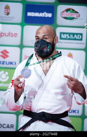 Budapest, Ungheria. 12 giugno 2021. Roy Meyer di Nederland durante la cerimonia di premiazione uomini 100 kg 2021 Campionato Mondiale Judo alla Budapest Sports Arena di Budapest, Ungheria, il 12 giugno 2021. Credit: Enrico Calderoni/AFLO SPORT/Alamy Live News Credit: AFLO Co. Ltd./Alamy Live News Foto Stock