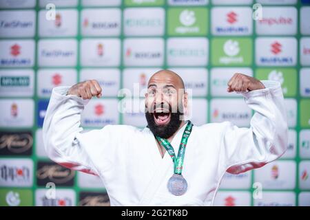 Budapest, Ungheria. 12 giugno 2021. Roy Meyer di Nederland durante la cerimonia di premiazione uomini 100 kg 2021 Campionato Mondiale Judo alla Budapest Sports Arena di Budapest, Ungheria, il 12 giugno 2021. Credit: Enrico Calderoni/AFLO SPORT/Alamy Live News Credit: AFLO Co. Ltd./Alamy Live News Foto Stock