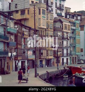 CALLE - FOTO AÑOS 60. Posizione: ESTERNO. BERMEO. Biscaglia. SPAGNA. Foto Stock