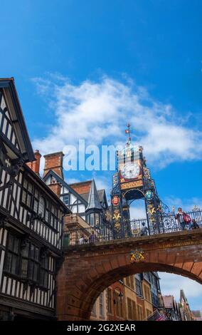 Eastgate Clock sulle Mura Romane a Chester Foto Stock