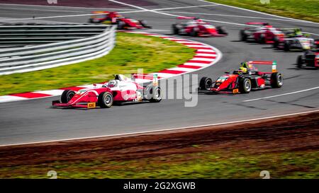 Oschersleben, Germania, 28 aprile 2019: Premio Theodore Racing monoposto guidata dal pilota estone Paul Aron durante la tedesco ADAC Formula 4 Foto Stock