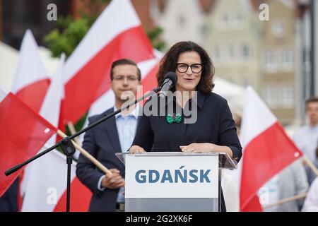 Gdansk, Polonia 12 giugno 2021 il sindaco di Varsavia Rafal Trzaskowski è visto a Gdansk, Polonia il 12 giugno 2021 Trzaskowski visita Gdansk per incontrare il sindaco della città per promuovere il suo progetto politico Campus Poland (Campus Polska). Credit: Vadim Pacajev/Alamy Live News Foto Stock