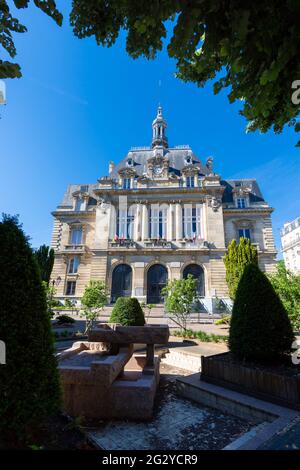 Vista esterna del municipio di le Kremlin-Bicêtre, una città del dipartimento della Valle della Marna, situata a sud-est di Parigi, Francia Foto Stock