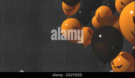 Palloncini arancioni e neri con la faccia di zucca e volti fantasma-felici rendering 3d Foto Stock