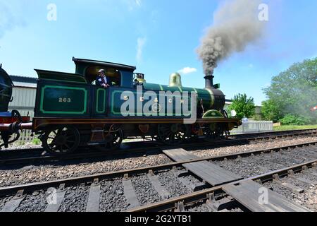 Una locomotiva di classe H che corre sulla ferrovia Bluebel Foto Stock